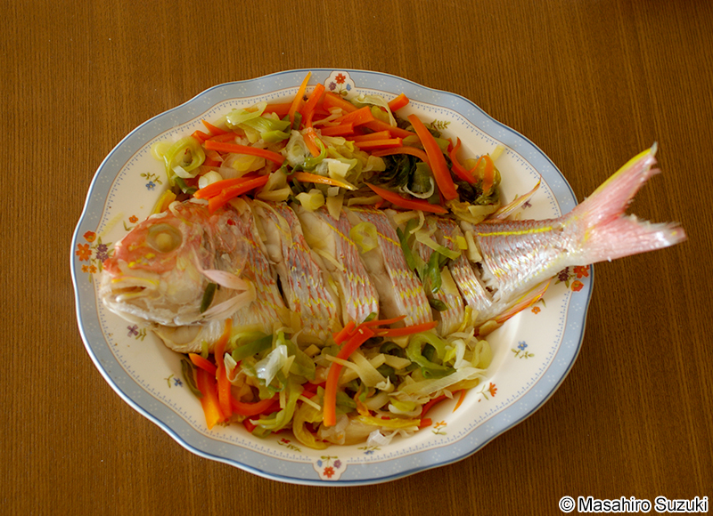 イトヨリダイ Nemipterus virgatus